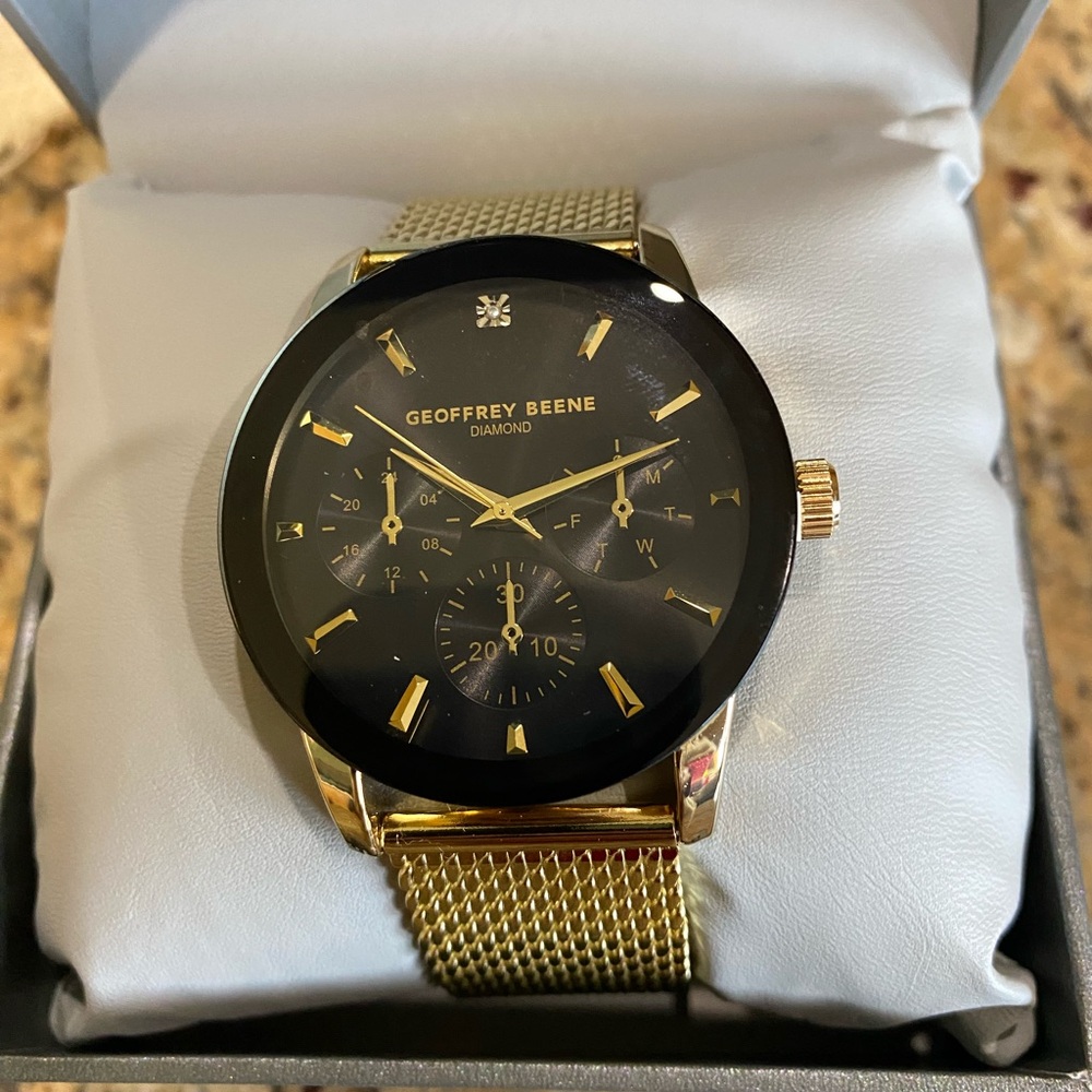 Geoffrey Beene Gold-Tone Mesh Bracelet Watch with Black Dial - Picture 2 of 7